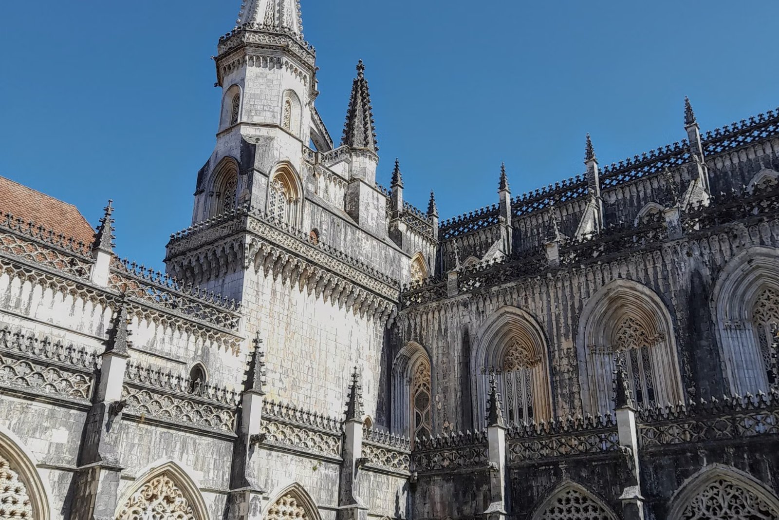 Gothic facade of Batalha Monastery, a stop on the Fátima tour from Lisbon