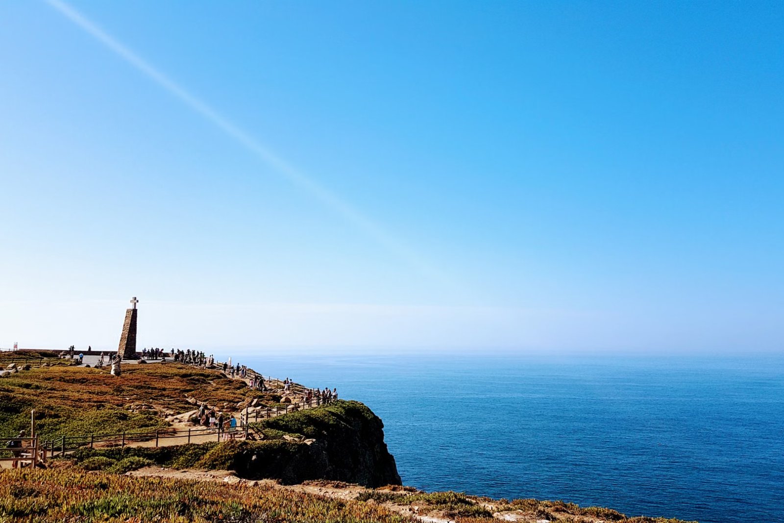 Cabo da Roca cliffs and Atlantic Ocean, included in every Sintra wine tasting tour