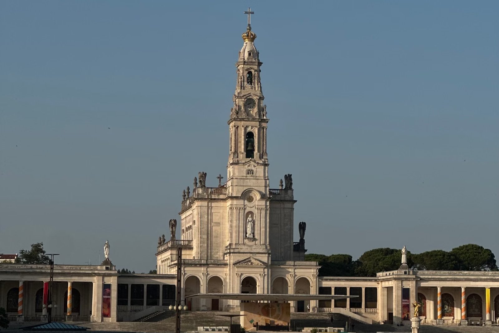 The Fátima sanctuary esplanade and basilica at sunset, the first stop on our Fátima tour from Lisbon